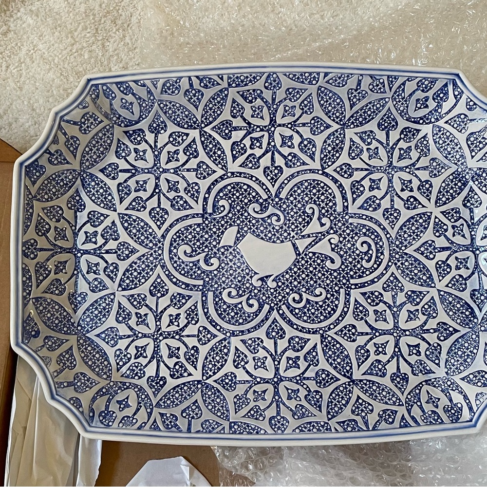 VIETRI
SKU: UBL-7423
Uccello Blu Rectangular Platter - Picture 8 of 10